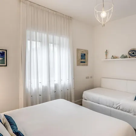 Le Sirene Boutique - Sofia * Sorrento