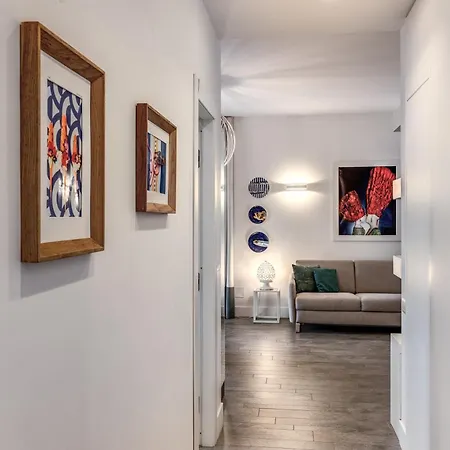 Le Sirene Boutique - Sofia Sorrento
